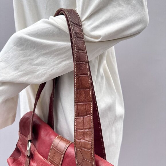 Franco Sarto Red Leather Embossed Brown Trim Shoulder Bag Dual Straps Buckle - Picture 11 of 16